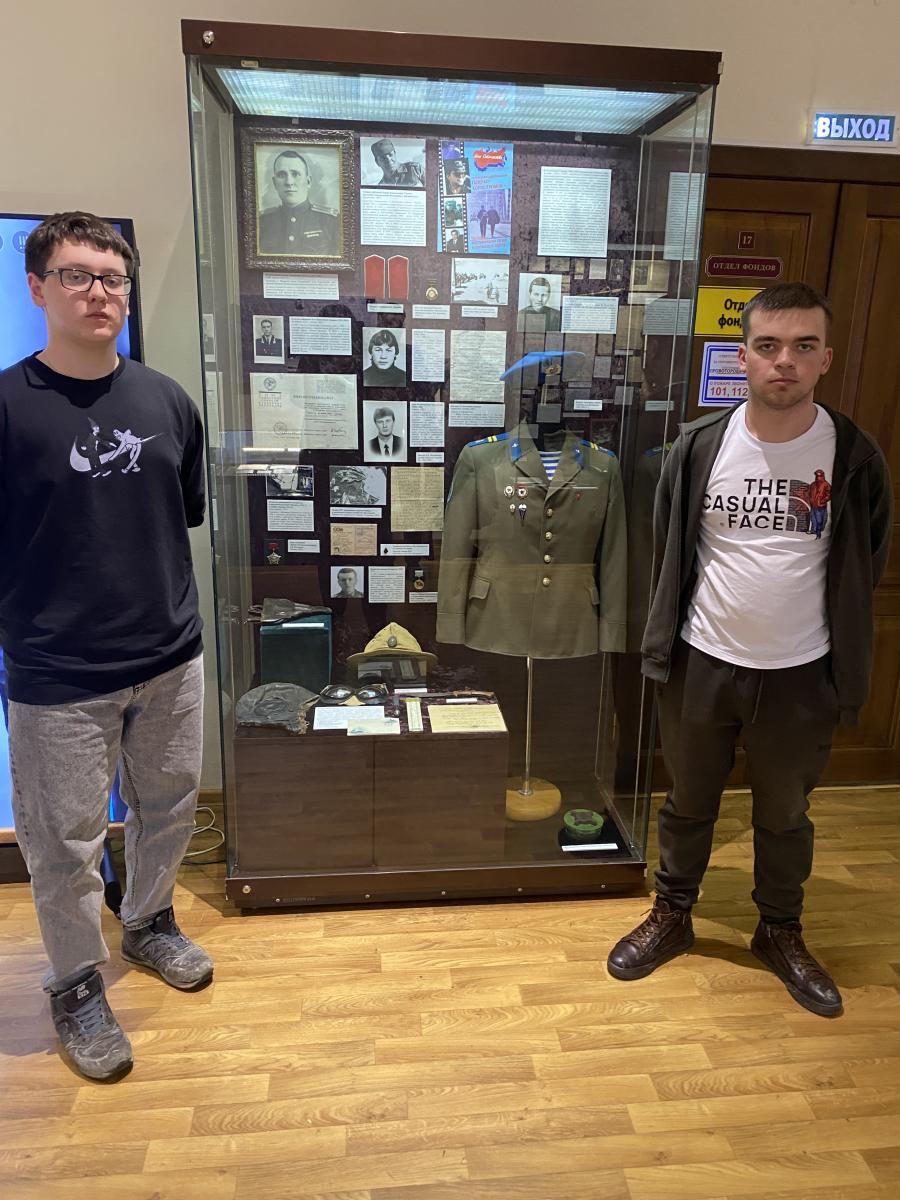 Студенты посетили выставку «Солдаты Отечества: из глубины веков до наших дней» Фото 5