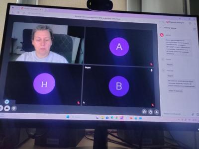 Первые онлайн-занятия по подготовке к ЕГЭ по математике, химии и физике