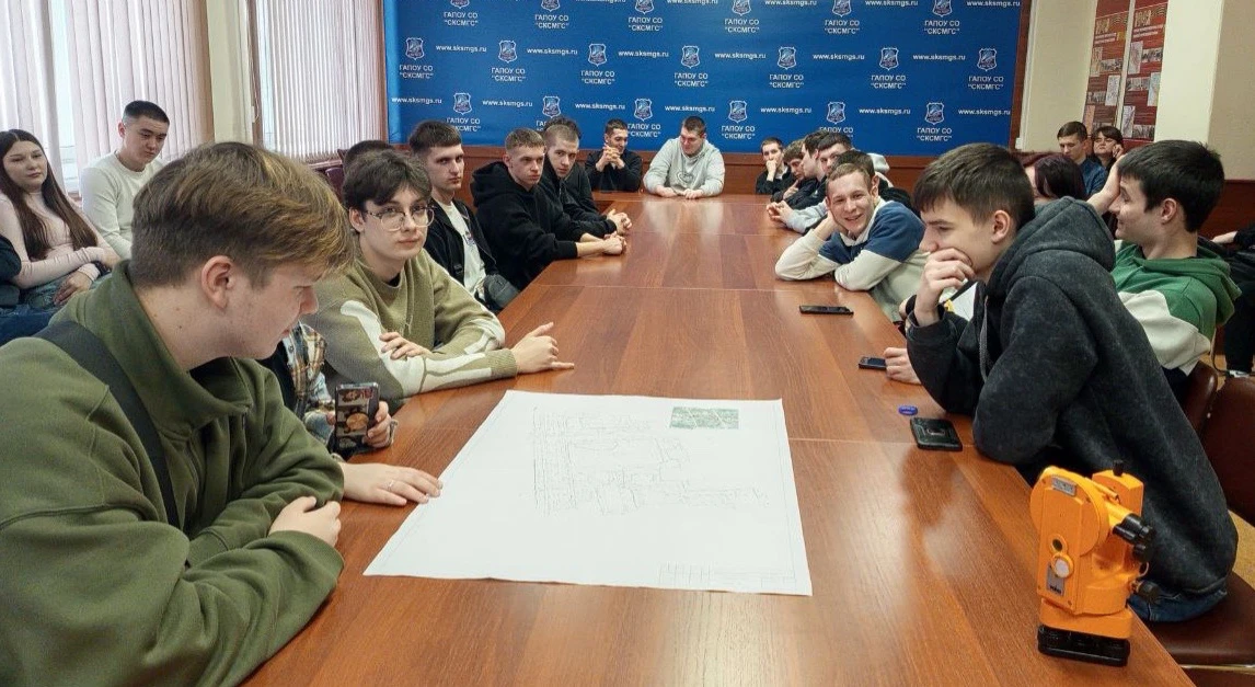 Проведен мастер-класс для будущих строителей мостов и гидротехнических сооружений Фото 6