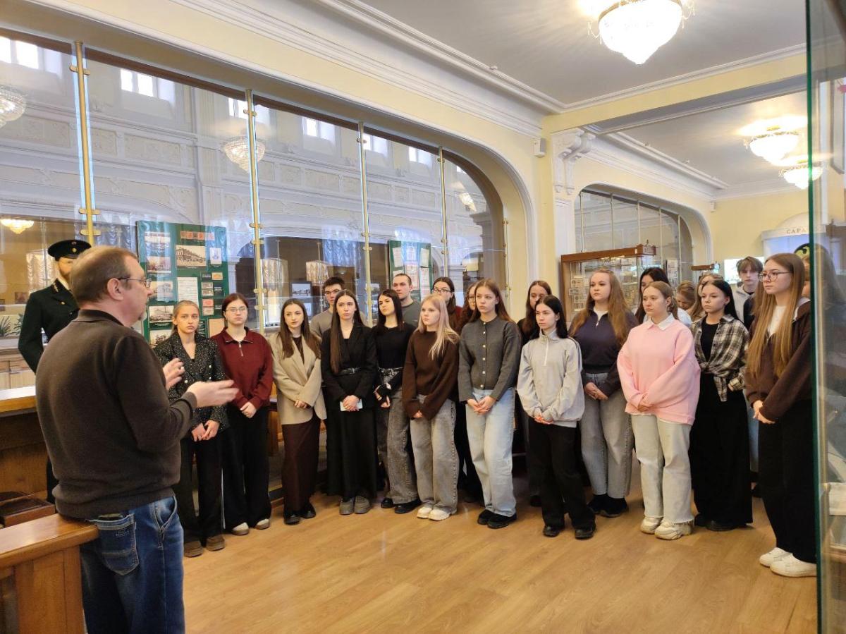 Студенты посетили Музей Банка России с экскурсией Фото 1