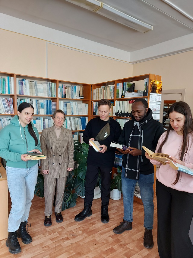 Дарите книги с любовью Фото 1