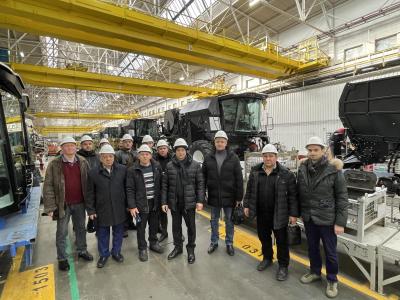 Стажировка в Академии «Ростсельмаш»: новые горизонты тракторостроения и подготовки кадров
