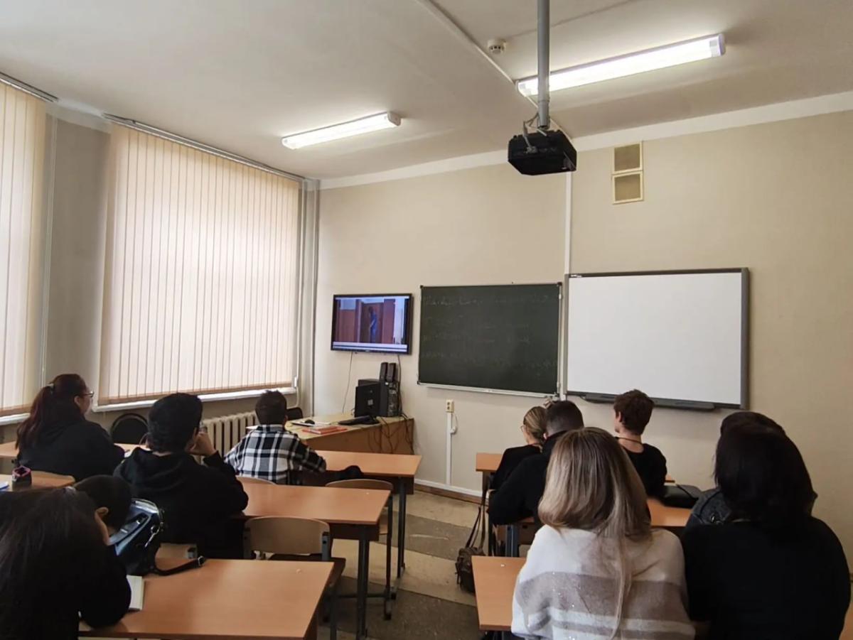 Просмотр фильма «Предательство» Фото 8