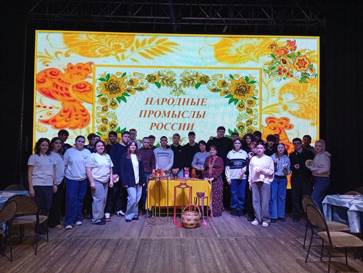 Студенты Марксовского филиала Вавиловского университета познакомились с народными промыслами