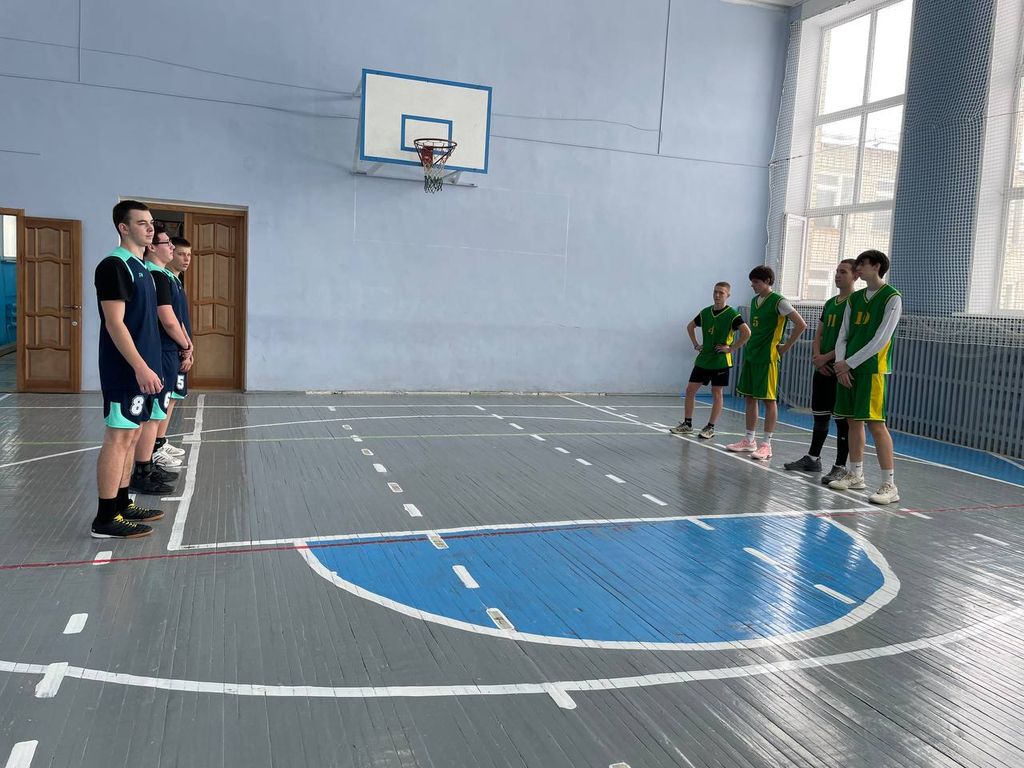 Соревнования по стритболу Фото 3