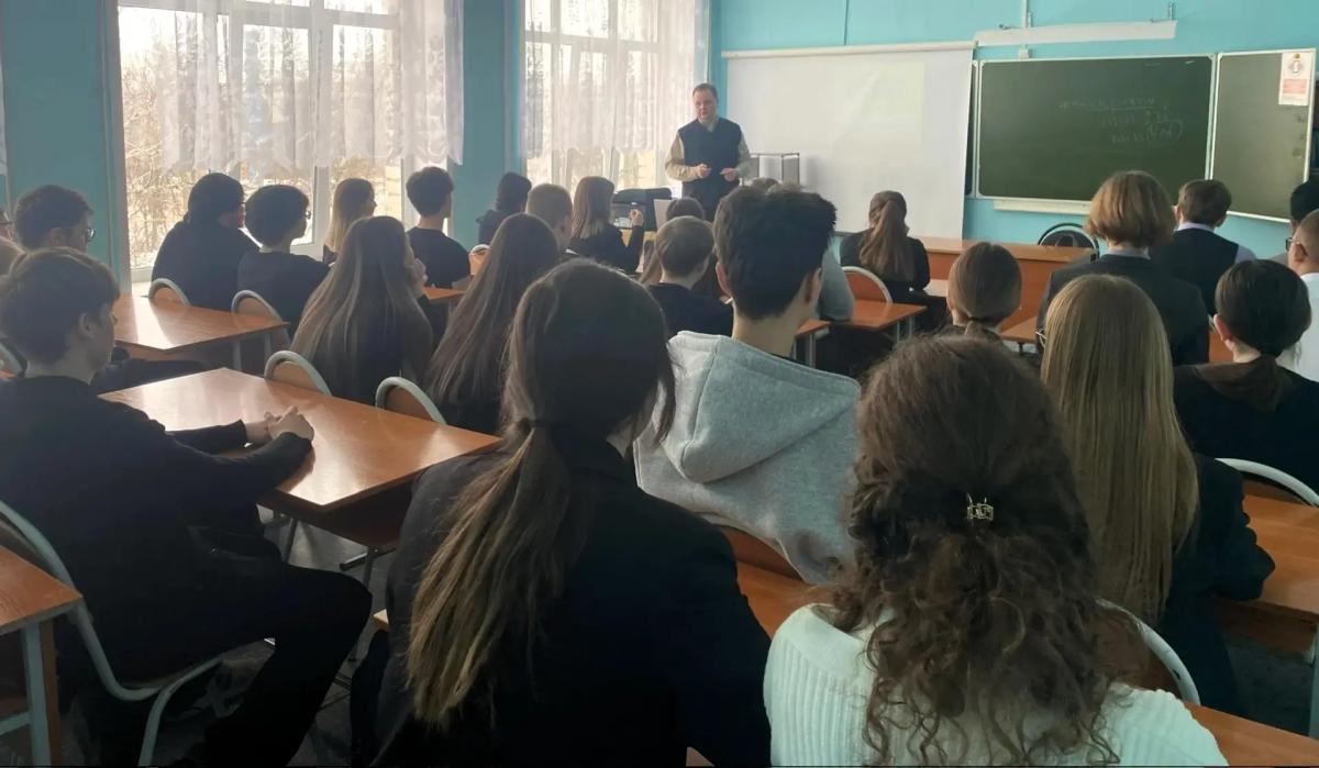 Профессор кафедры «Техносферная безопасность и транспортно-технологические машины» участвовал в проведении плановых занятий в агроклассах Саратовской области Фото 5