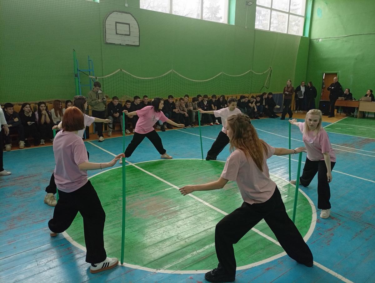 А, ну-ка, девушки! Фото 7