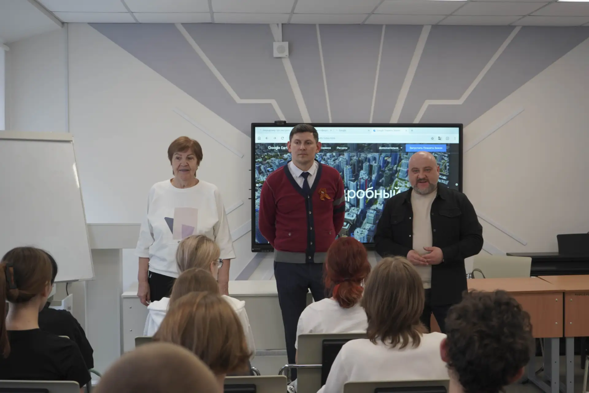 В центре «Галактика 64» стартовала профильная смена Вавиловского университета