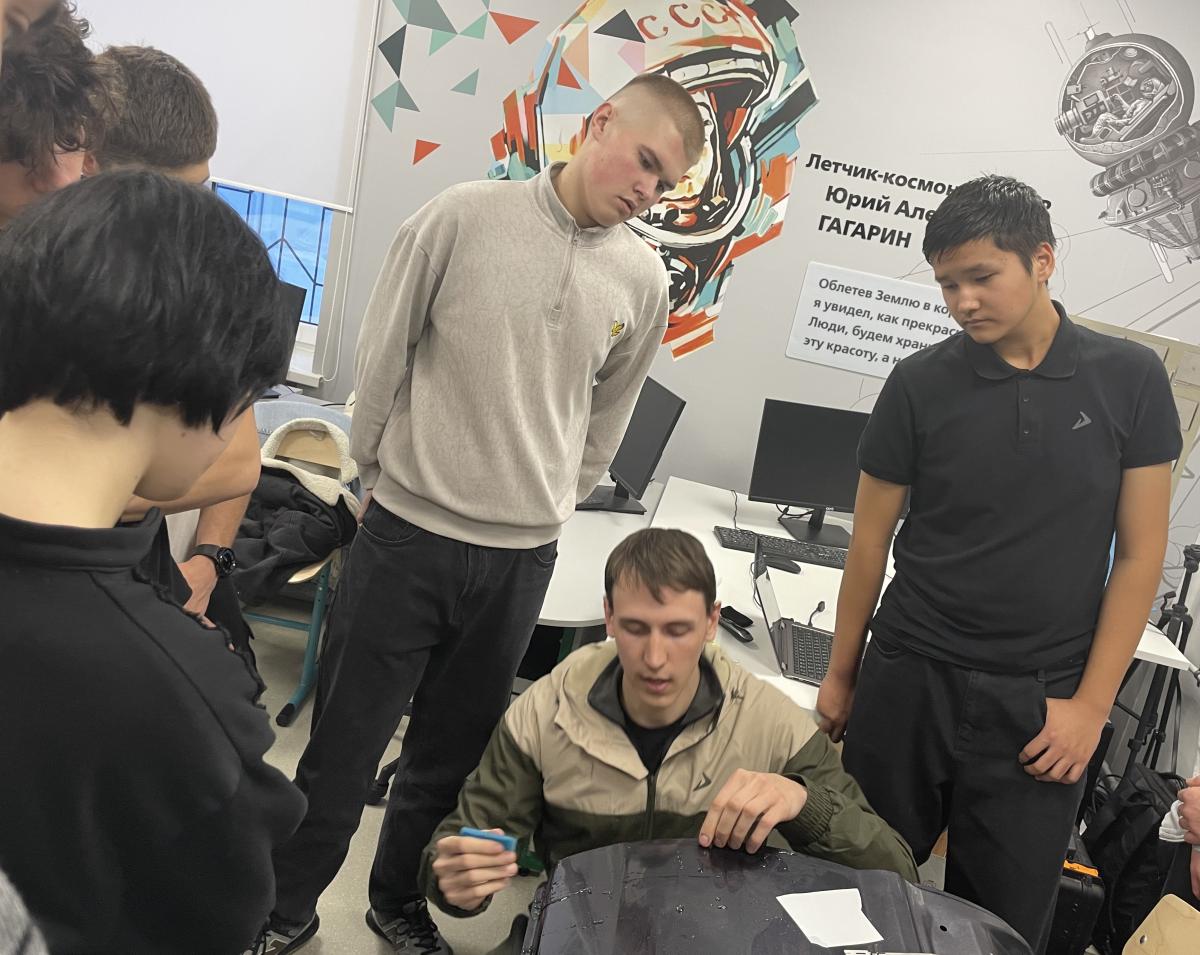 Инженерное будущее начинается здесь: Вавиловский университет вдохновил школьников в «Галактике 64» Фото 4