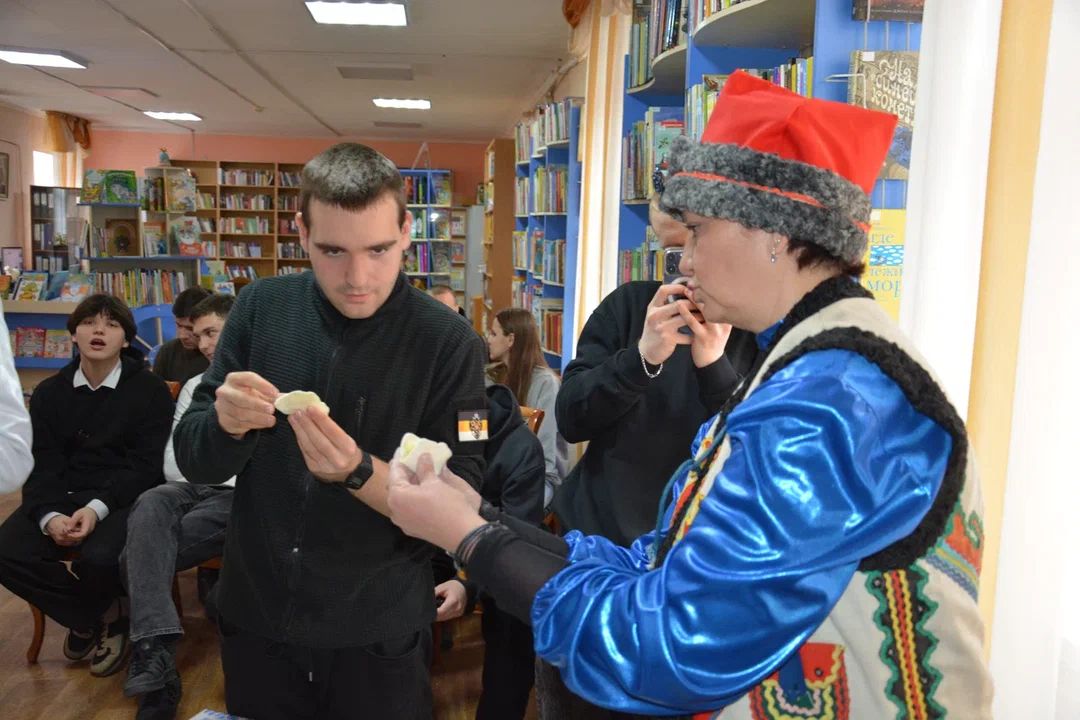 Кураторский час: путешествие в мир Гоголя и традиций Фото 6