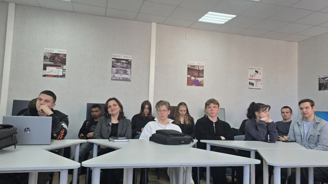 Кураторский час у групп Б-ПИ-101, 102 Фото 2