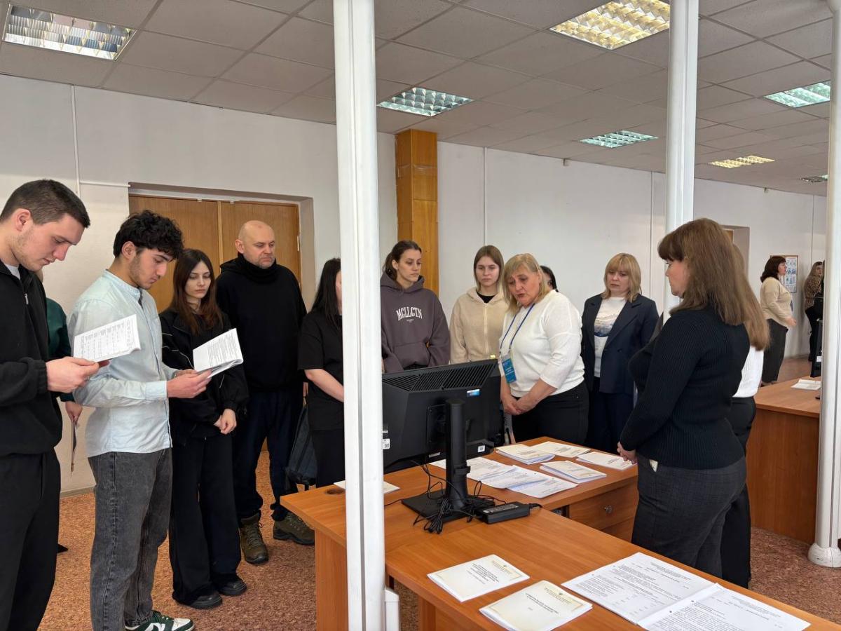 Перспективы трудоустройства. День открытых дверей в территориальном органе Федеральной службы государственной статистики по Саратовской области (Саратовстат) Фото 9