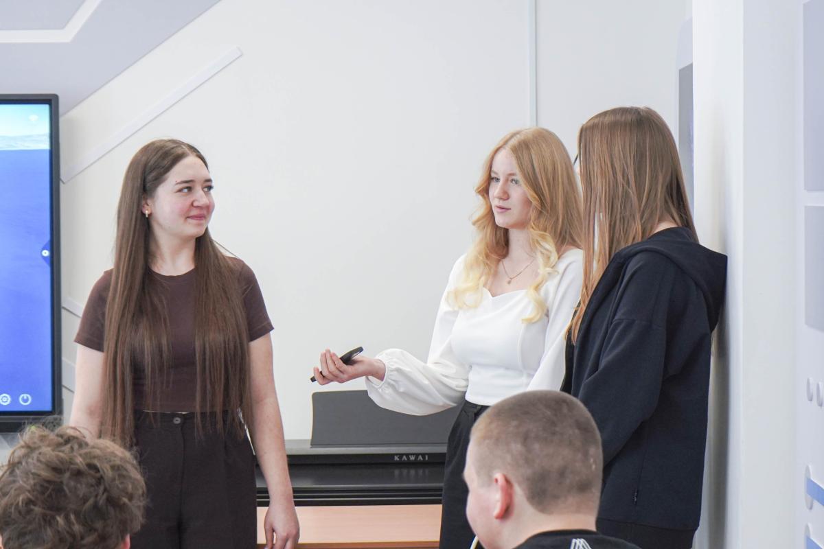 В центре «Галактика 64» стартовала профильная смена Вавиловского университета Фото 6