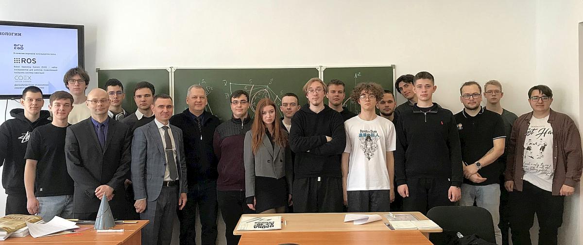 Конференция  по итогам научно-исследовательской и производственной работы  студентов института  инженерии и робототехники за 2025 год. Секция «Цифровое управление процессами в АПК» Фото 5