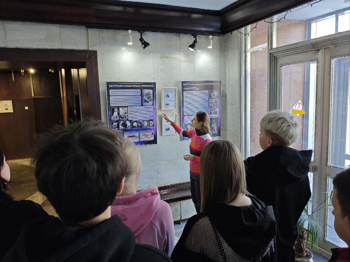 Студенты‑агрономы посетили космическую выставку в Саратове Фото 3