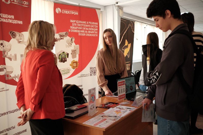 100 студентов, 9 гигантов рынка и одна цель: твое будущее Фото 5