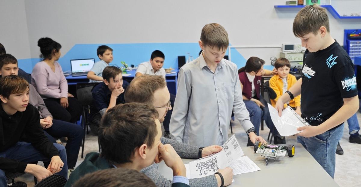 Заведующий кафедрой выступил экспертом жюри конкурса «Техностарт» Фото 1