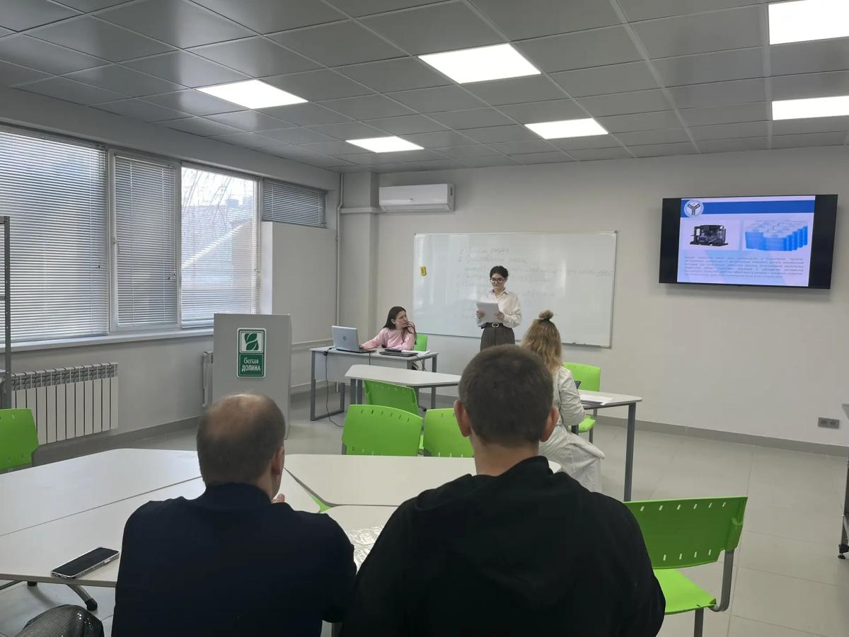 Научно-практическая конференция по итогам научно-исследовательской и производственной работы студентов института биотехнологии за 2025 год. Секция «Технология производства и переработки продукции животноводства» Фото 3