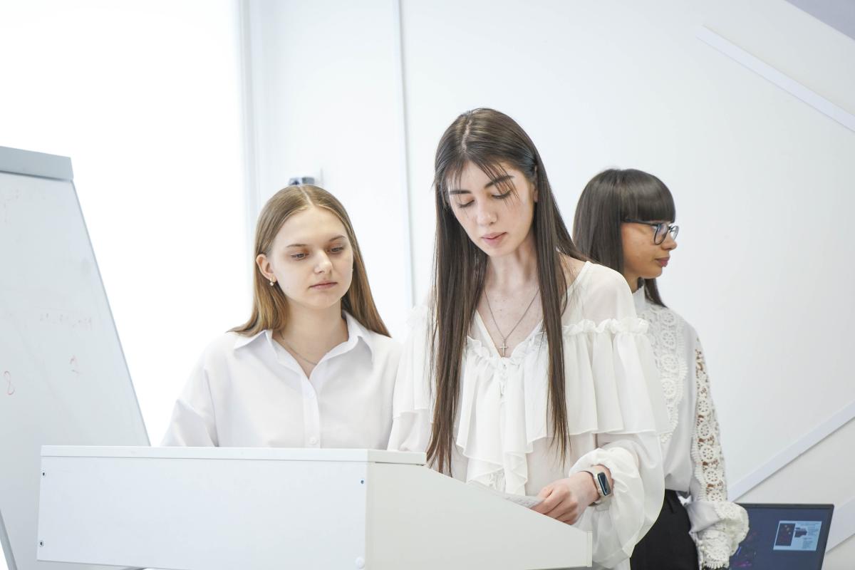 В центре «Галактика 64» завершилась профильная смена Вавиловского университета Фото 9