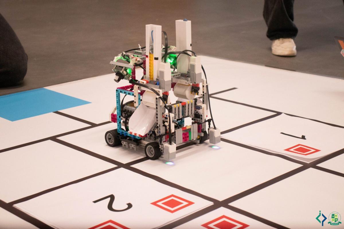 Студент Вавиловского университета стал экспертом масштабной олимпиады ПФО по робототехнике Фото 1