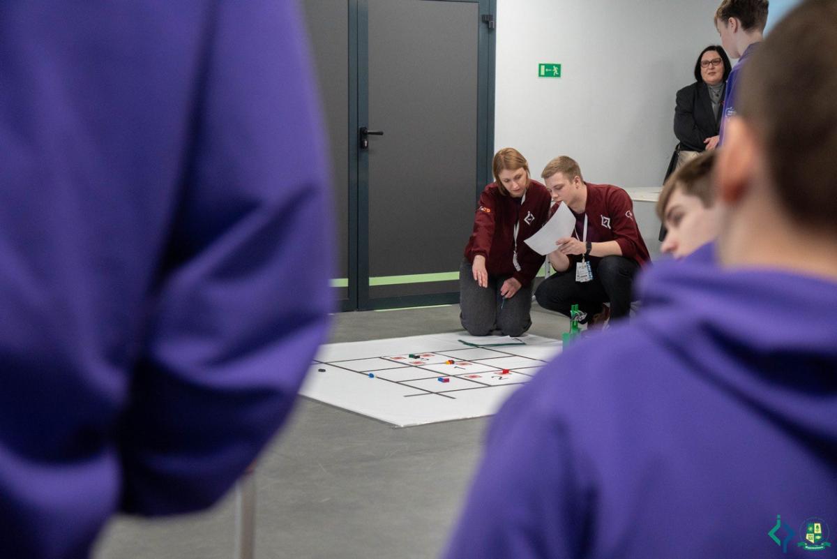 Студент Вавиловского университета стал экспертом масштабной олимпиады ПФО по робототехнике Фото 3