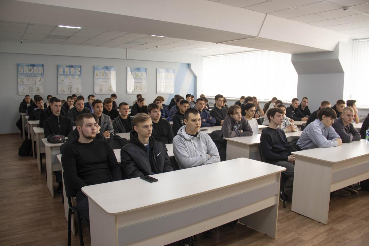 Студенты Вавиловского университета встретились с бойцами войск беспилотных систем Фото 1