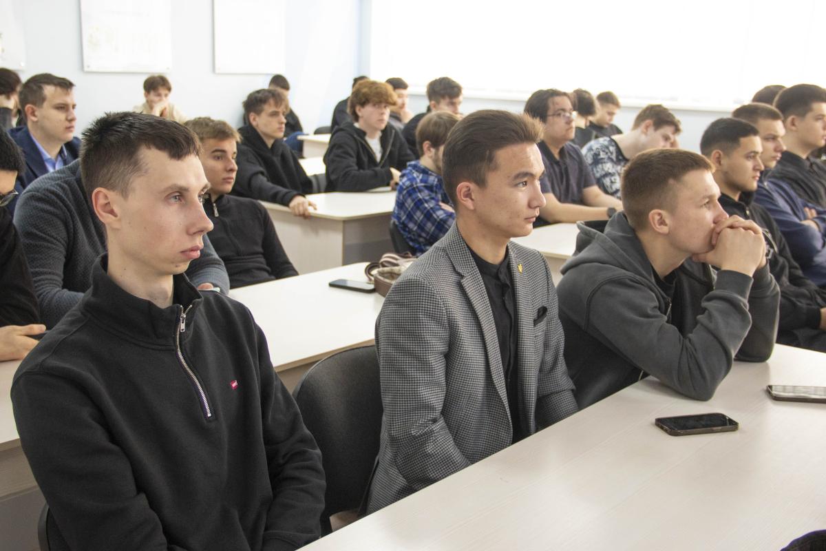 Студенты Вавиловского университета встретились с бойцами войск беспилотных систем Фото 6