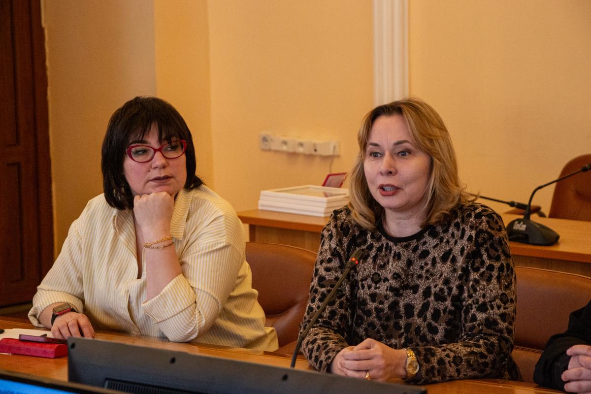 В вузе прошел круглый стол «Студенчество и семья: Поддержка, возможности, перспективы Фото 7