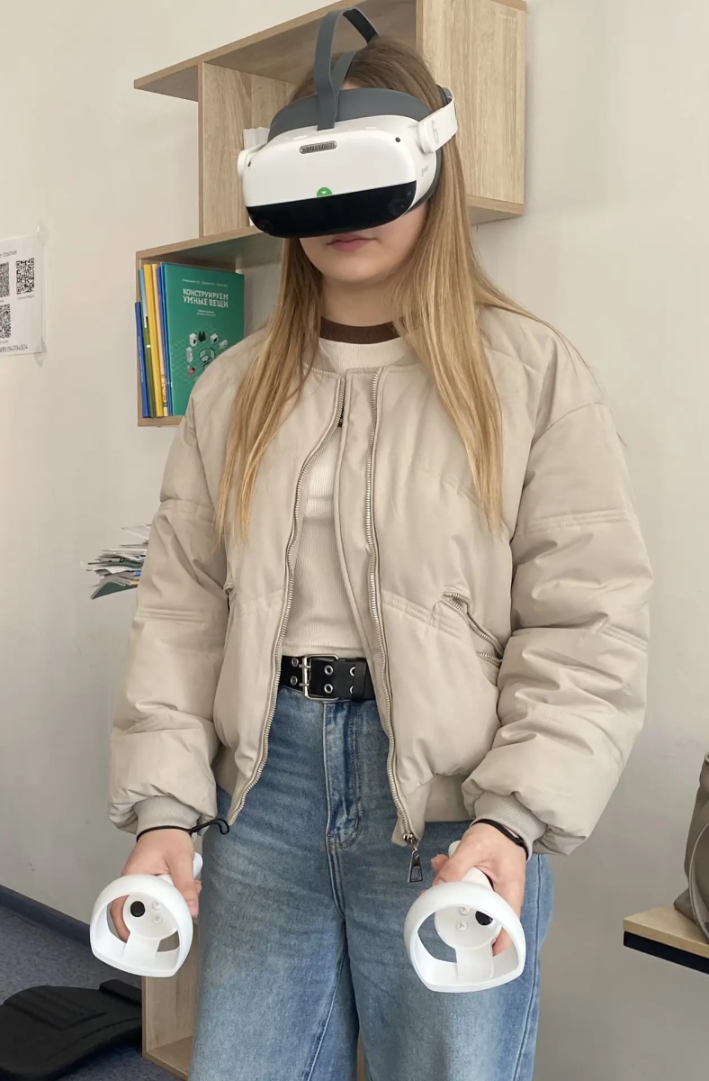 Для школьников с.Белогорное Вольского района прошла экскурсия по университету Фото 1