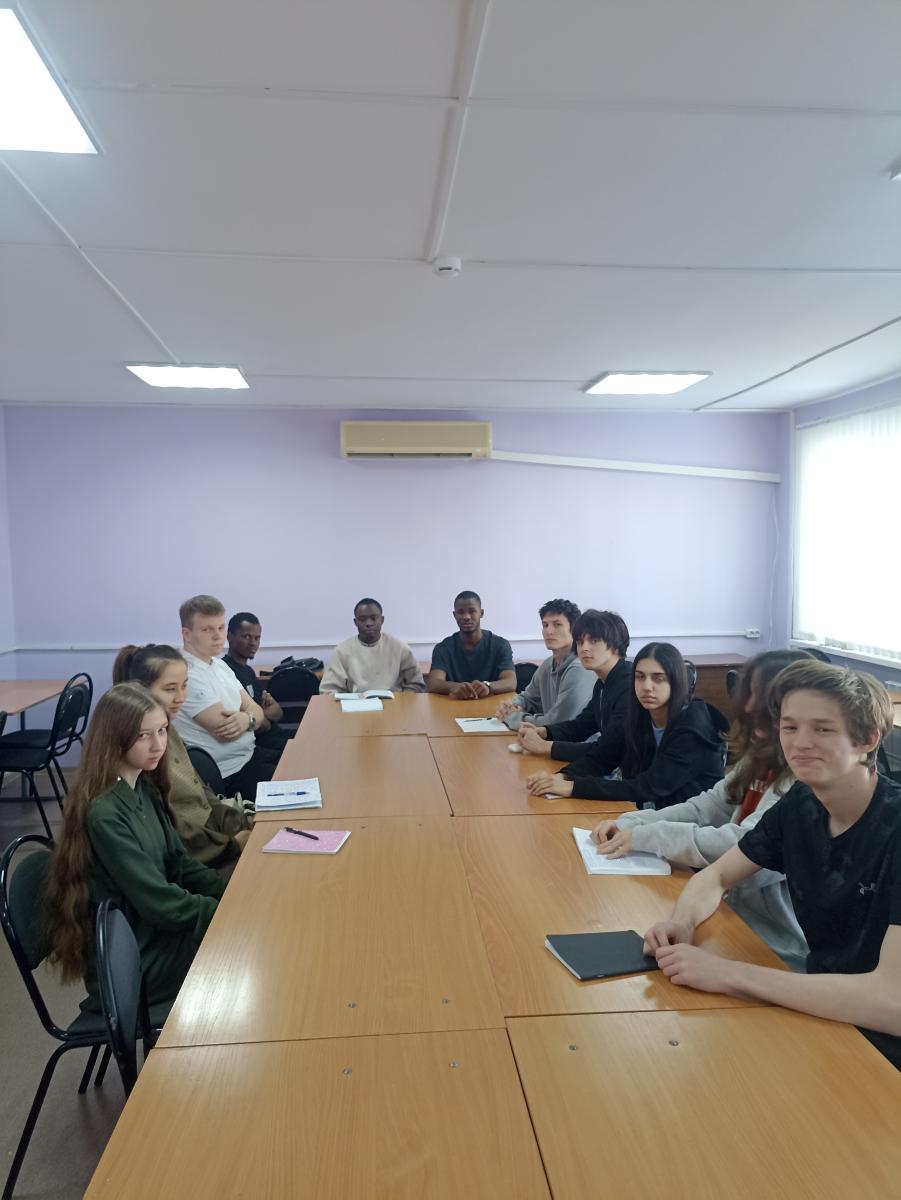 Мероприятие, посвящённое воссоединению Крыма с Россией Фото 1 Мероприятие, посвящённое воссоединению Крыма с Россией Фото 1