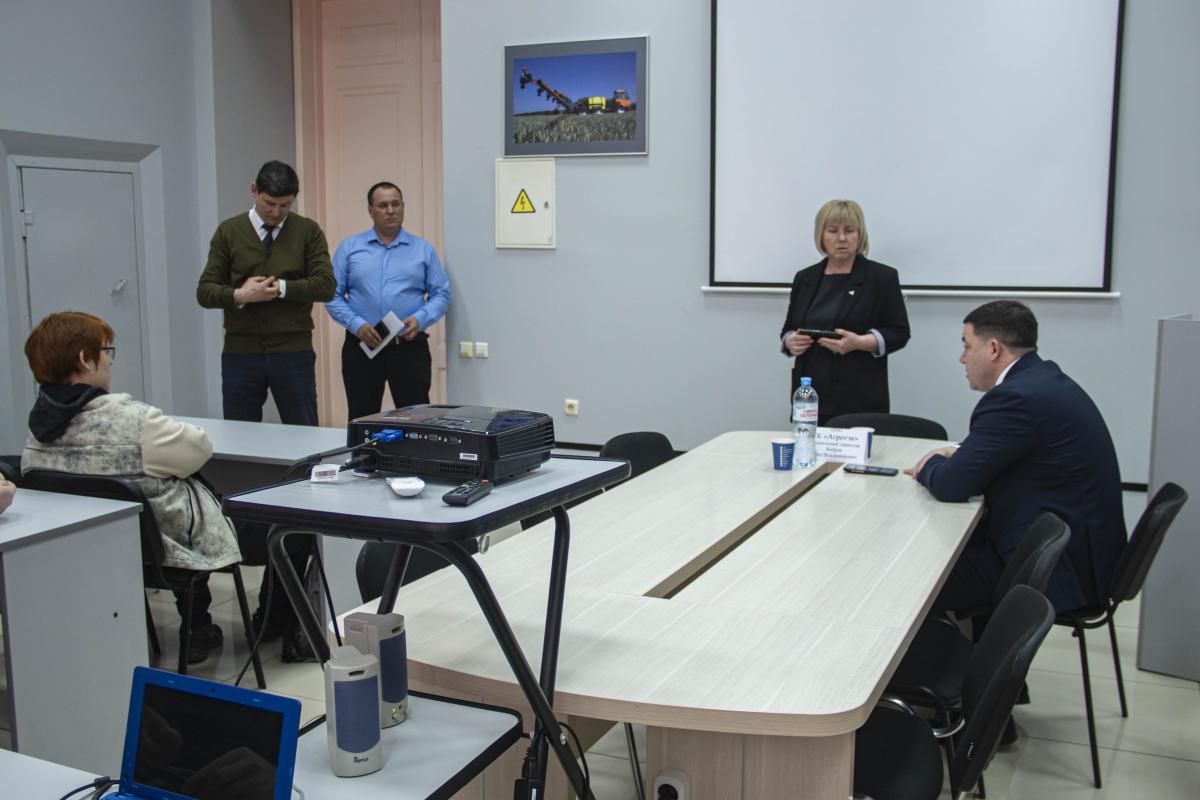 В вузе прошла масштабная встреча студентов с лидерами реального сектора экономики Фото 15