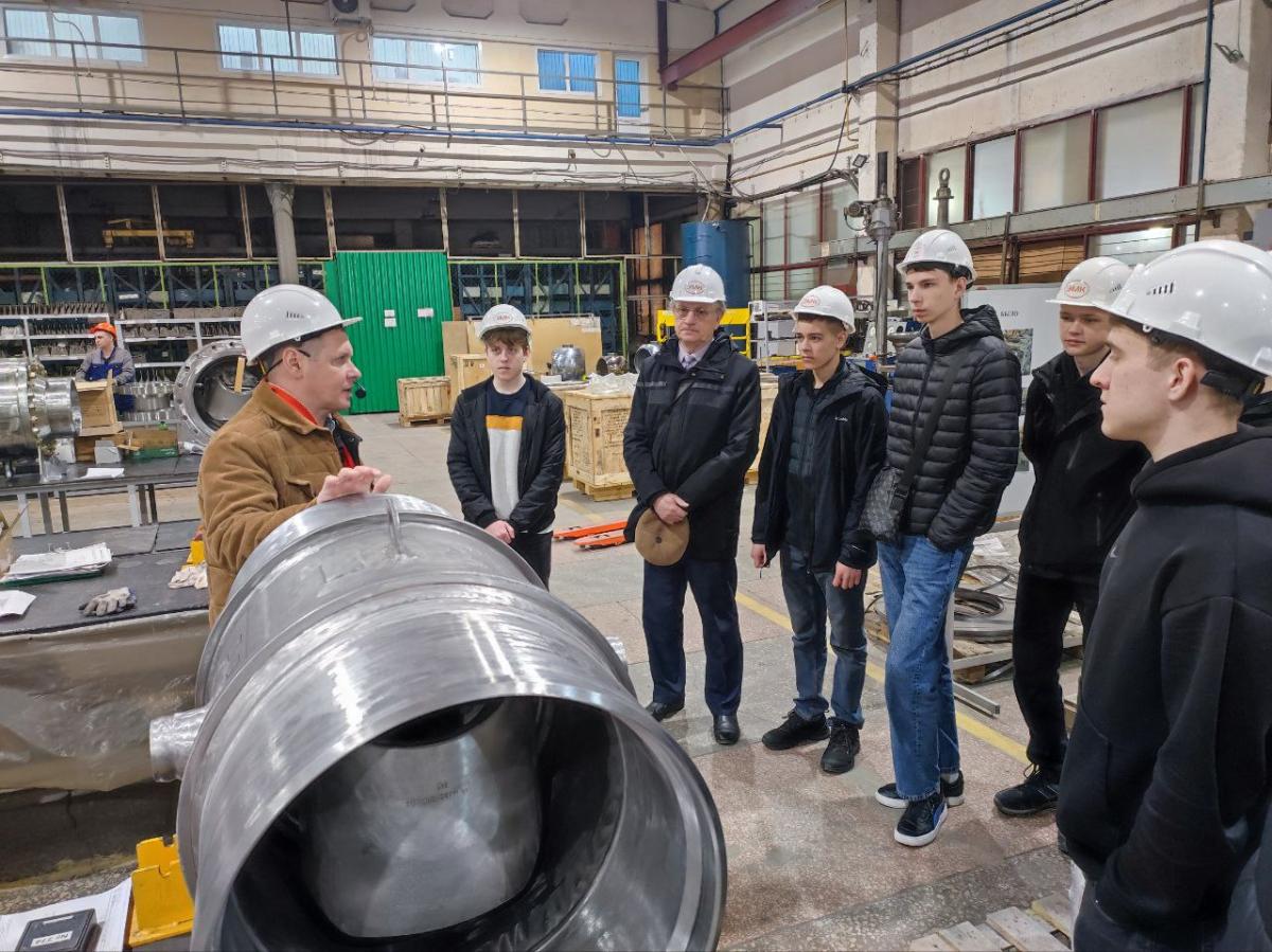 Студенты кафедры «Техническое обеспечение АПК» посетили Саратовский арматурный завод Фото 2