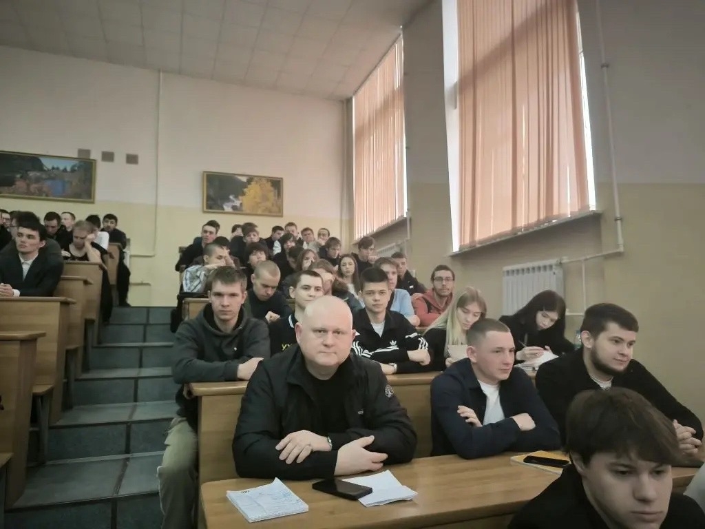 Студенты ФТК посетили День карьеры Фото 2