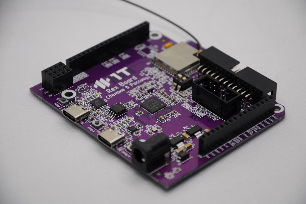 Ученые вуза разработали отечественную плату 1T Rex Board для обучения и робототехники