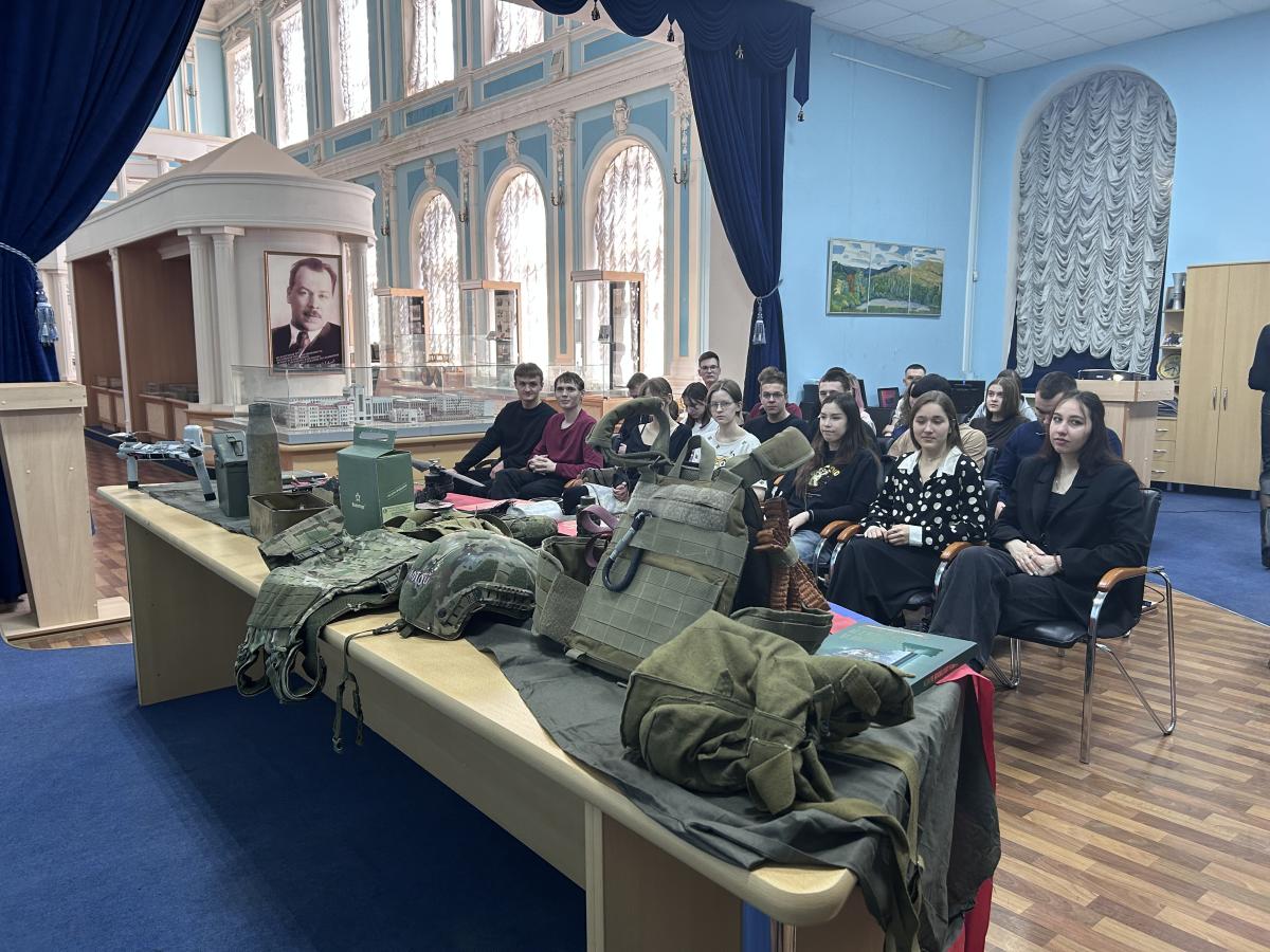 Вавиловцы встретились с участником СВО Сергеем Целихиным Фото 11 Вавиловцы встретились с участником СВО Сергеем Целихиным Фото 11