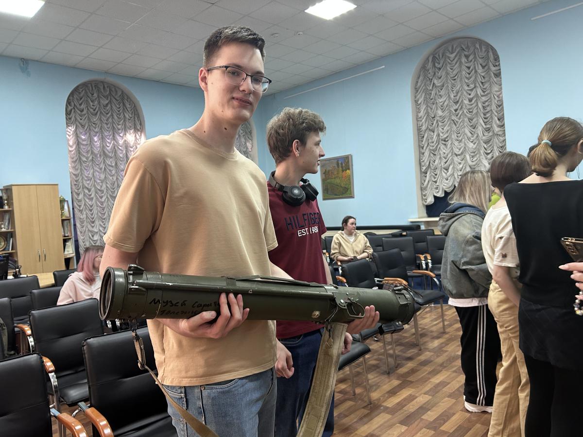 Вавиловцы встретились с участником СВО Сергеем Целихиным Фото 9 Вавиловцы встретились с участником СВО Сергеем Целихиным Фото 9