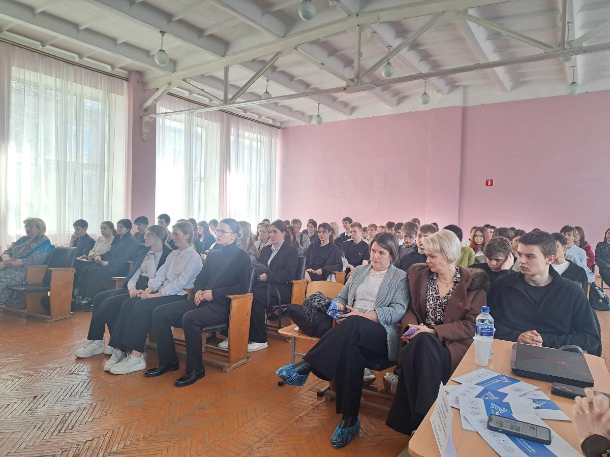 Школьники Аркадакского района узнали о преимуществах Вавиловского университета Фото 2 Школьники Аркадакского района узнали о преимуществах Вавиловского университета Фото 2