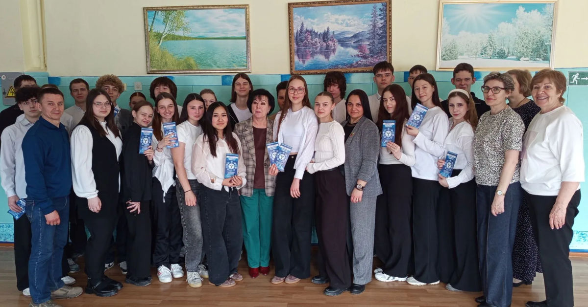 В агроклассах Пугачева прошли практические занятия по робототехнике и биологии Фото 6