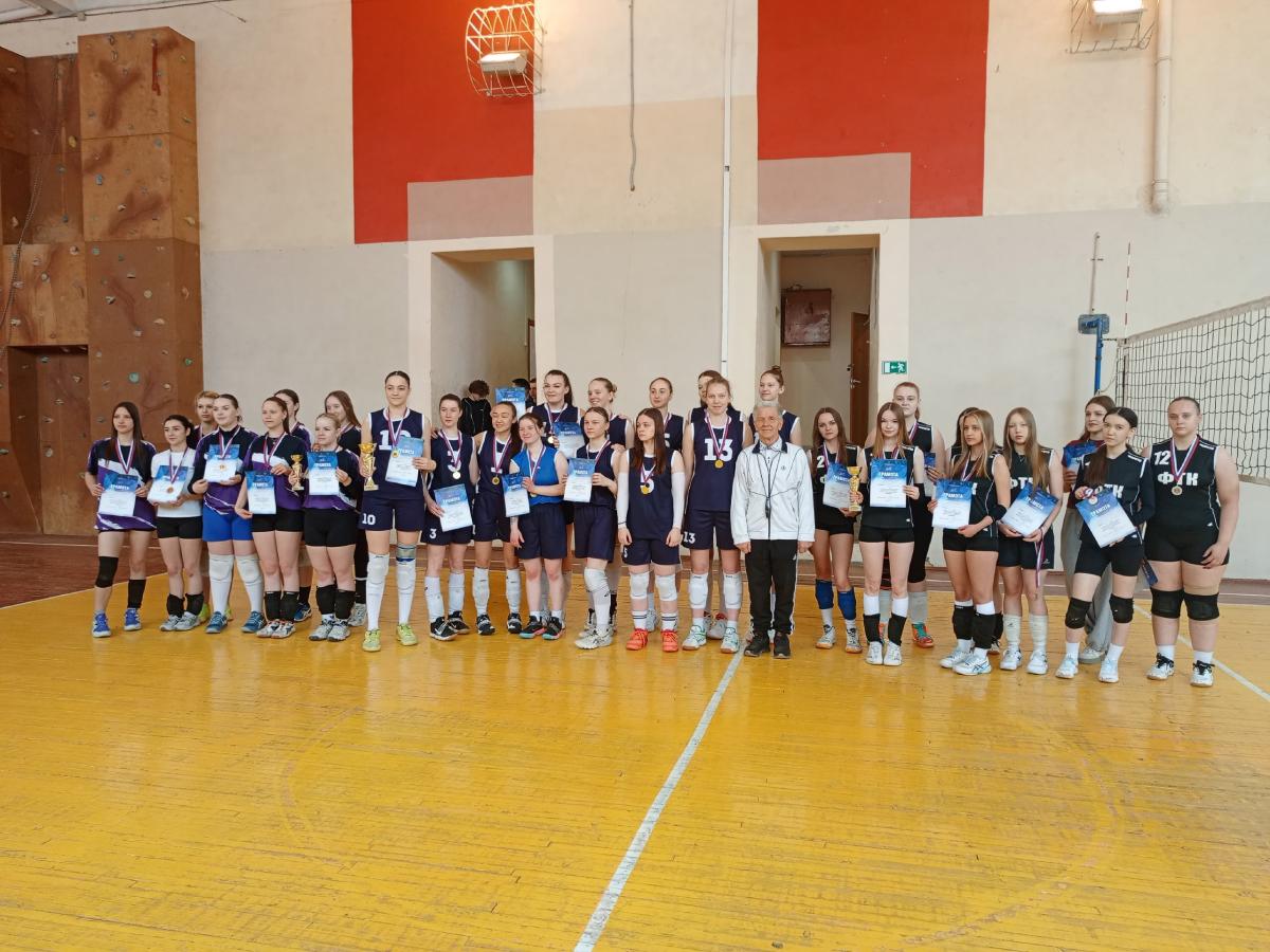 Завершился волейбольный турнир среди девушек в рамках Спартакиады СПО Фото 1 Завершился волейбольный турнир среди девушек в рамках Спартакиады СПО Фото 1