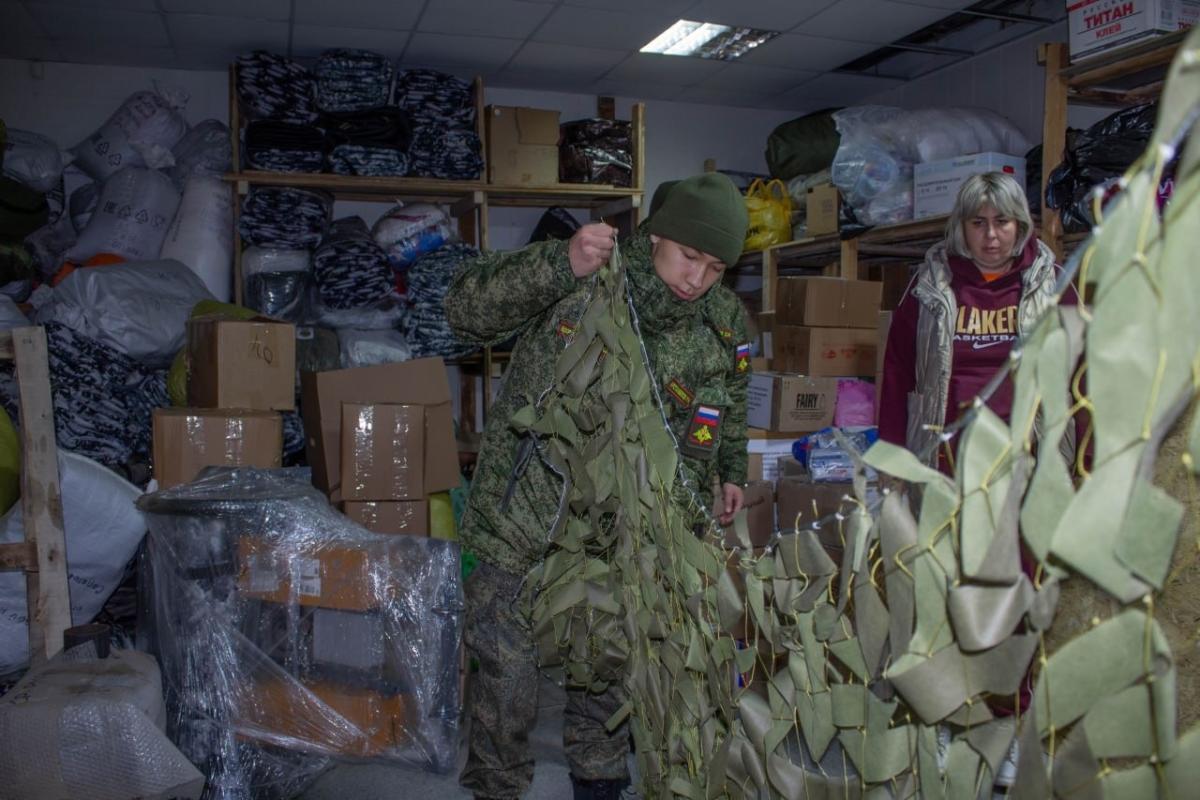 Активисты университета собрали и передали очередную партию гуманитарной помощи в зону СВО Фото 1 Активисты университета собрали и передали очередную партию гуманитарной помощи в зону СВО Фото 1