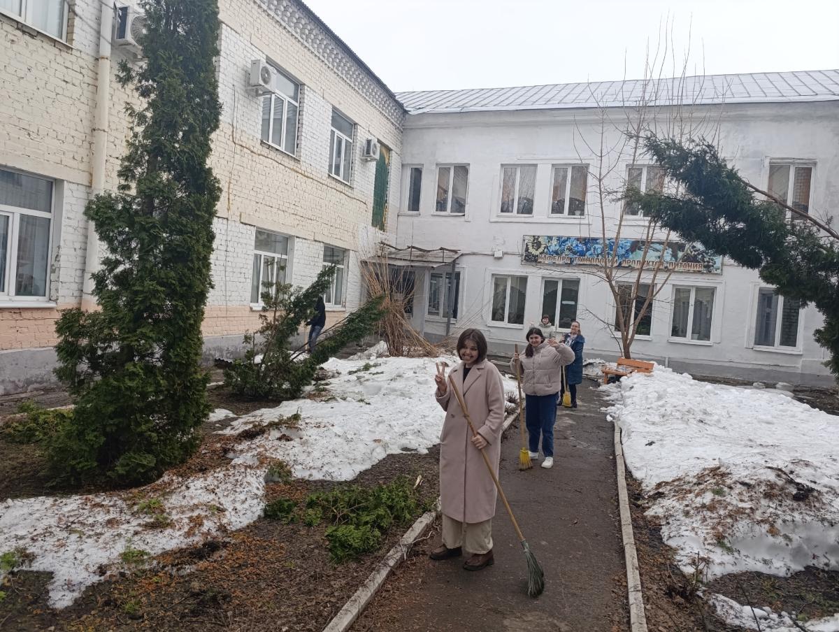 Весенний субботник Фото 1