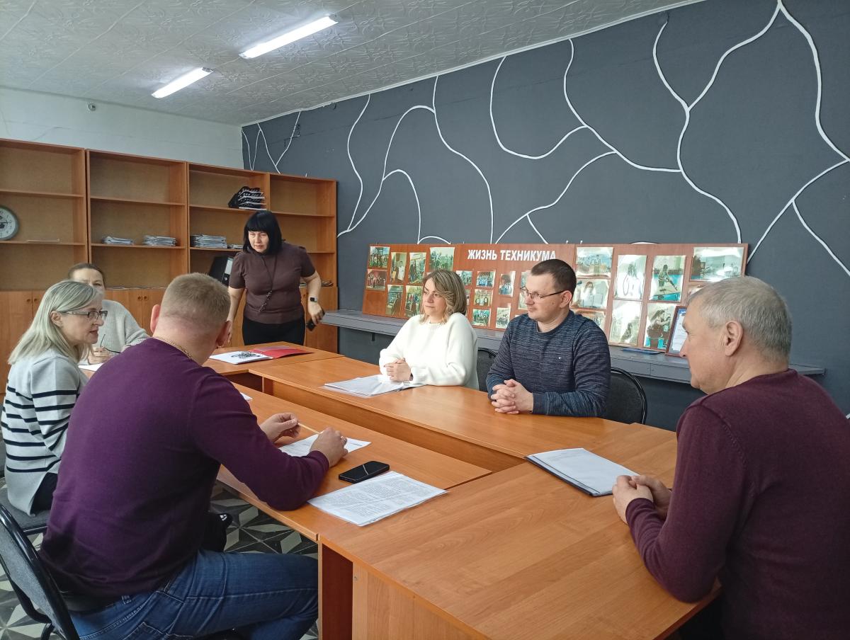 Марксовский филиал Вавиловского университета и АО «Облкоммунэнерго» обсудили вопросы стратегического партнёрства Фото 4 Марксовский филиал Вавиловского университета и АО «Облкоммунэнерго» обсудили вопросы стратегического партнёрства Фото 4