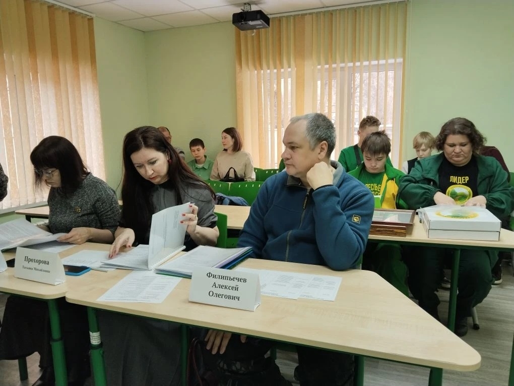 В Областном центре экологии, краеведения и туризма  состоялась 32-я областная научно-практическая экологическая конференция обучающихся Фото 2