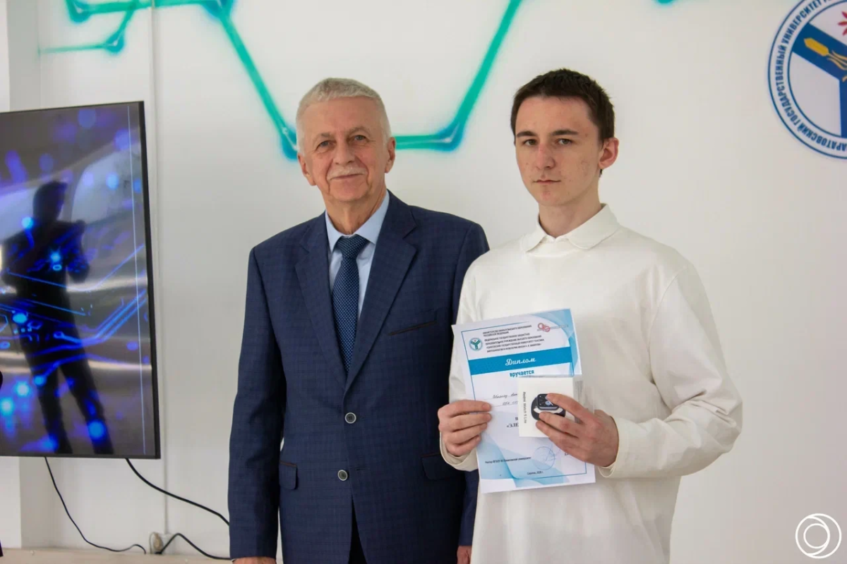 Подведены итоги олимпиады «Электротехника» Фото 1