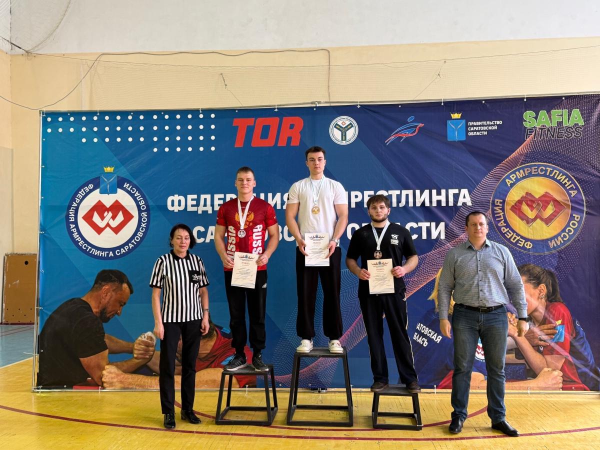 Студент университета - серебряный призер Областной Универсиады по армрестлингу Фото 3 Студент университета - серебряный призер Областной Универсиады по армрестлингу Фото 3