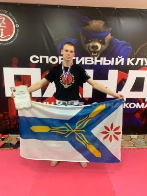 Студент университета - бронзовый призер Открытого турнира по ножевому бою