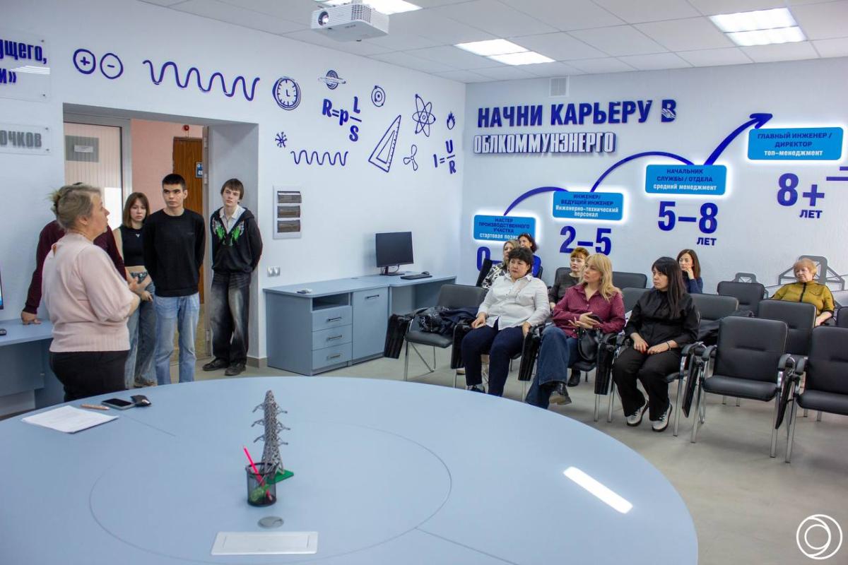 Участие преподавателей кафедры в олимпиаде по электротехники Фото 1