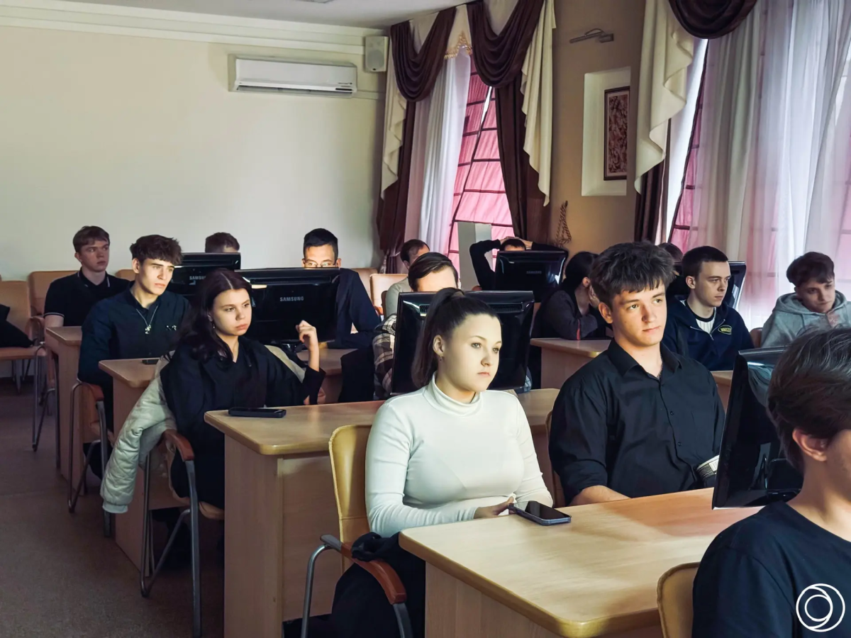 Психолог вуза провела антикризисную встречу со студентами Фото 5