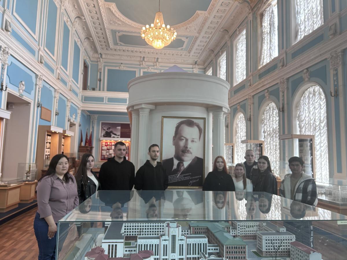 Патриотическим клубом «Я горжусь» организована экскурсия для студентов-заочников Фото 1