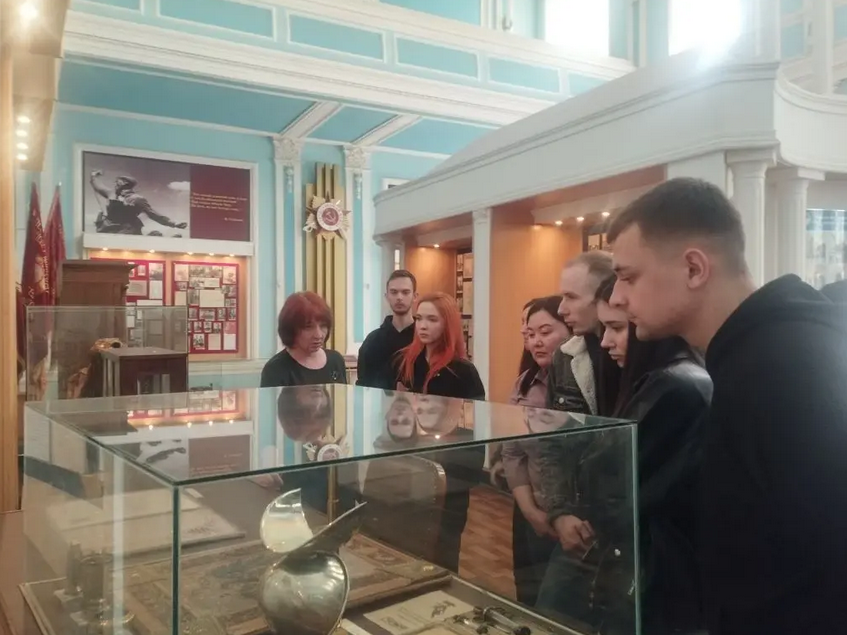 Патриотическим клубом «Я горжусь» организована экскурсия для студентов-заочников